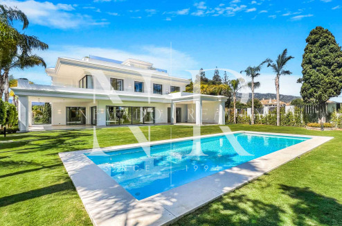 New development of villas in Lomas del Marbella Club for sale