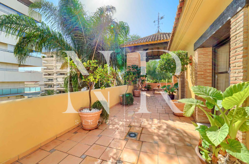 Penthouse dans l'immeuble Itxaso, Milla de Oro, près de la plage, à vendre