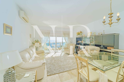 Apartment in the Palm Beach building, beachfront in Marbella centre, for sale