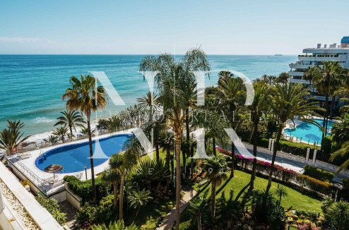 Apartamento en edificio Mare Nostrum con vistas al mar en venta