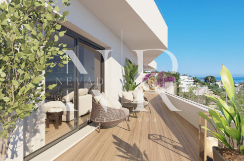 Ático en Estepona de nueva construcción con vistas panorámicas en venta
