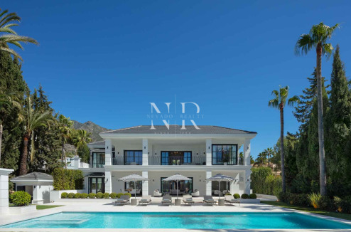 Villa in Urbanisation Sierra Blanca with panoramic sea views for sale