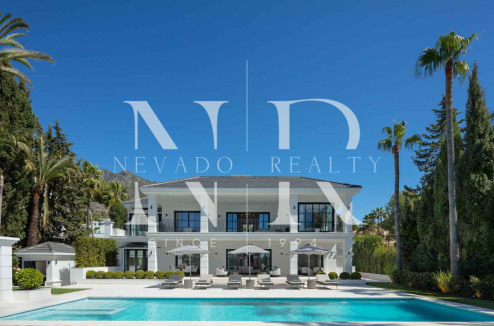 Villa in Urbanisation Sierra Blanca with panoramic sea views for sale