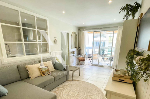 Flat in Ricardo Soriano very close to the beach for short term rent.