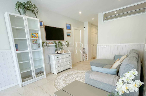 Flat in Ricardo Soriano very close to the beach for short term rent.