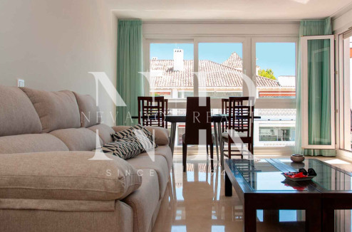Duplex penthouse in Las Cañas Beach for short term rental.