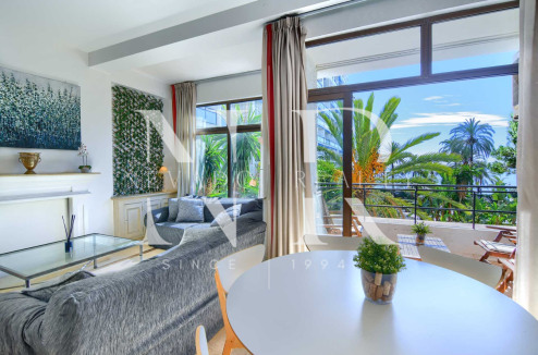 Appartement dans l'immeuble Skol avec vue sur la mer en première ligne de plage à vendre