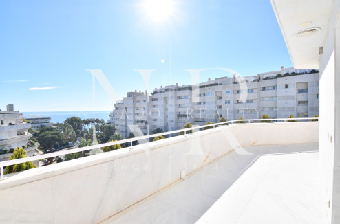 Penthouse in Cipreses del Mar on the beach side for sale