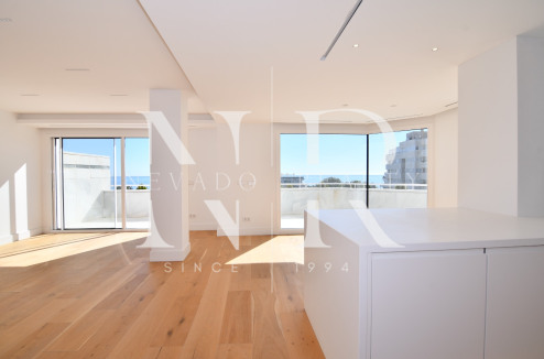 Penthouse in Cipreses del Mar on the beach side for sale
