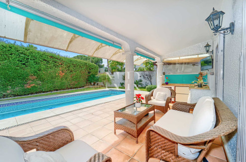 Villa on Marbella's Golden Mile for sale