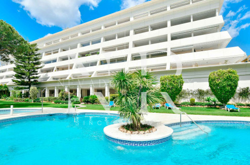 Apartamento en edificio Atrium, Marbella centro, a la venta