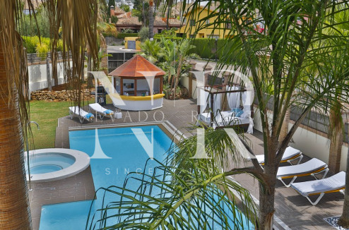 Villa en la Milla de oro en alquiler