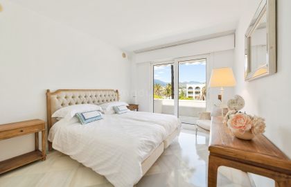 Duplex Penthouse for rent in Los Granados II, Marbella Golden Mile