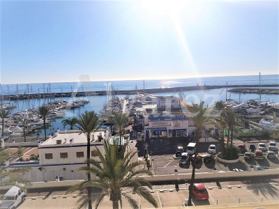Apartamento en Estepona Puerto, Estepona