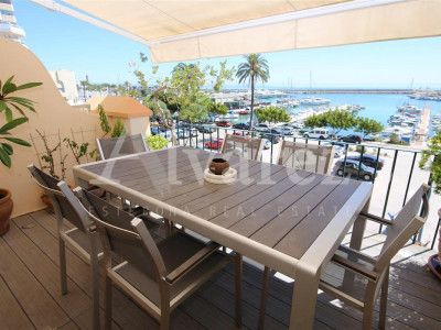 Adosado en Estepona Puerto, Estepona