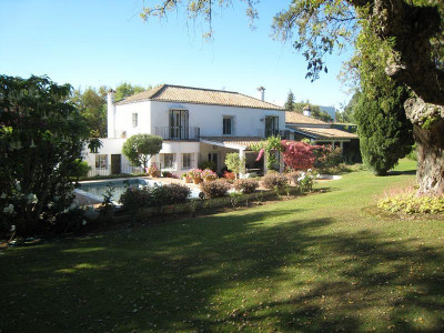 Villa for sale in Sotogrande Costa, Sotogrande