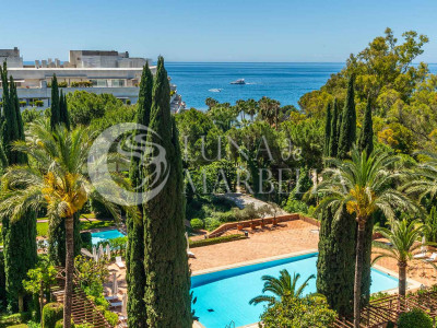 Apartment for sale in Don Gonzalo, Marbella