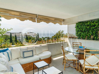 Apartamento en venta en Don Gonzalo, Marbella