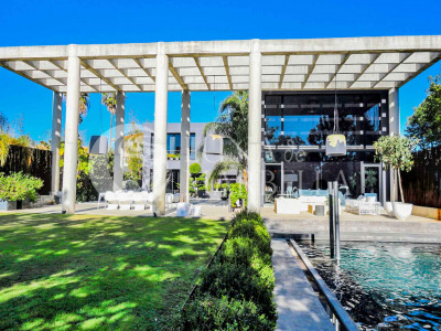 Villa en venta en Atalaya Golf, Estepona