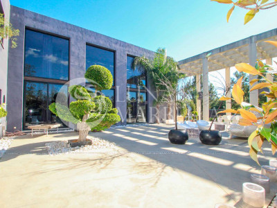 Villa en venta en Estepona