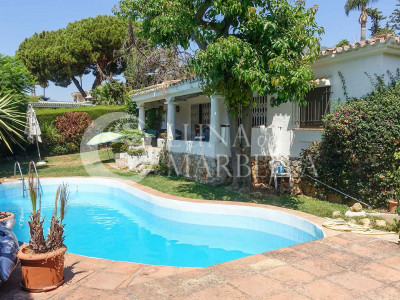 Villa en venta en Pavona Real, Marbella