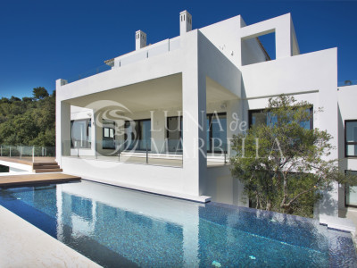 Villa in Marbella East