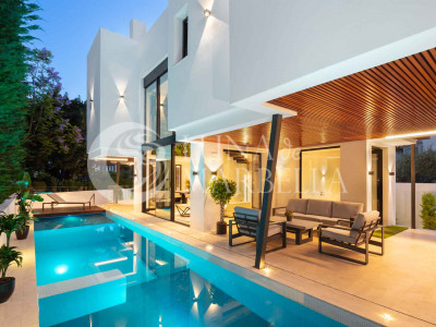 Villa en venta en Marbella Golden Mile