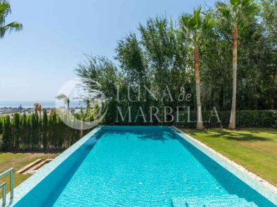 Villa en venta en Benahavis