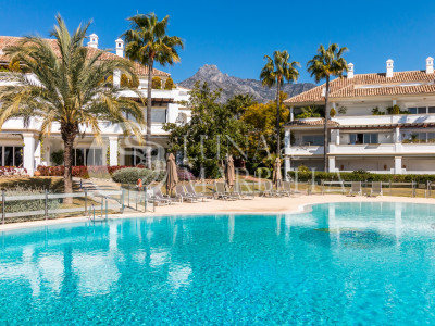 Apartment for sale in Monte Paraiso, Marbella Golden Mile