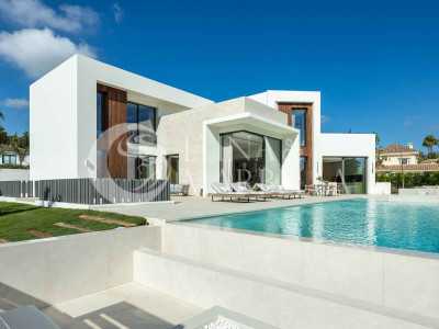 Villa en venta en Las Brisas del Golf, Nueva Andalucia