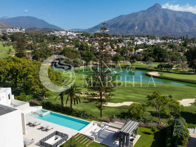 Villa en venta en Nueva Andalucia