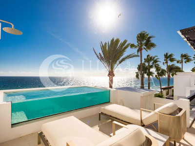 Penthouse for sale in Marina Puente Romano, Marbella Golden Mile