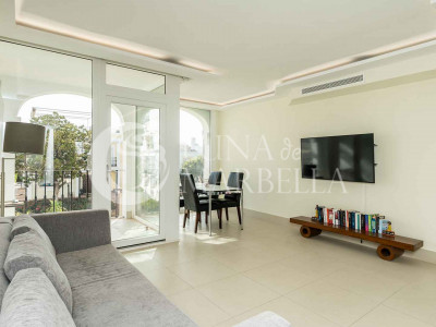 Town House for sale in Nueva Andalucia