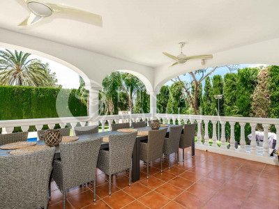 Villa en venta en Nueva Andalucia