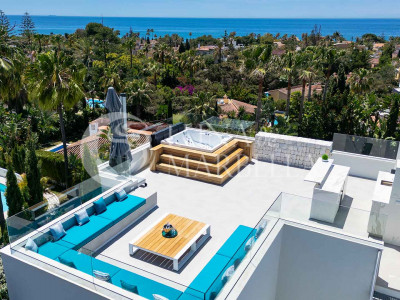 Villa for sale in Marbella East