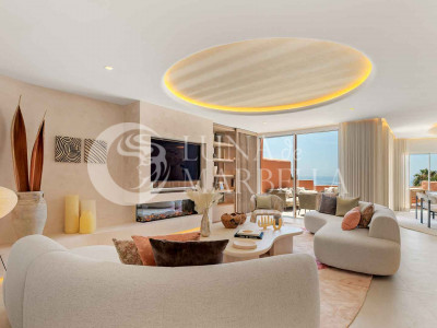 Penthouse for sale in Marbella East