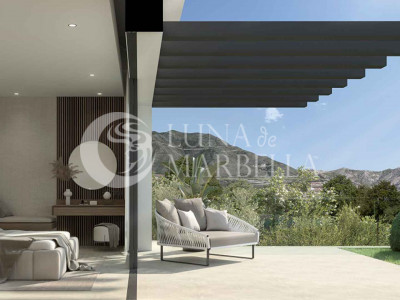 Villa for sale in Marbella East