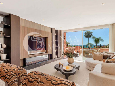 Penthouse for sale in Marbella East