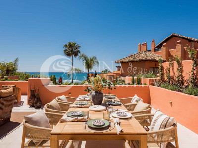 Penthouse for sale in Marbella East