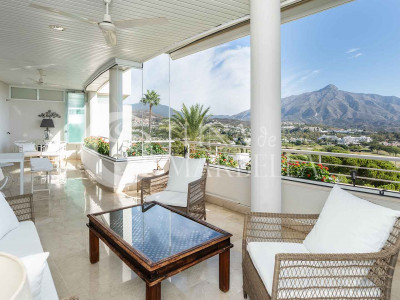 Penthouse for sale in Nueva Andalucia