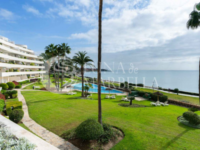 Apartment for sale in Los Granados Playa, Estepona