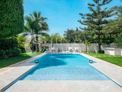 Villa for sale in Marbella East