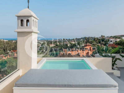 Penthouse for sale in Nueva Andalucia