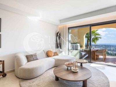 Penthouse for sale in Benahavis