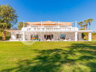 Villa en alquiler en Benahavis