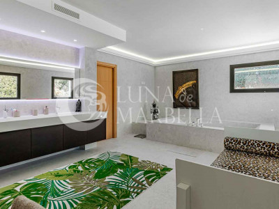 Villa en alquiler en Benahavis