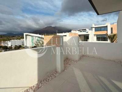 Apartment for sale in Estepona