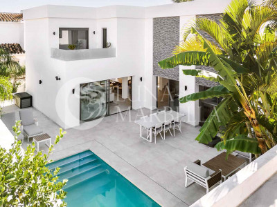 Villa for sale in Huerta Belón, Marbella