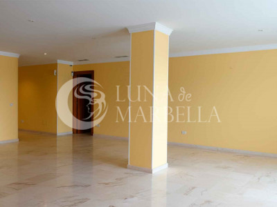 Office for sale in Marbella