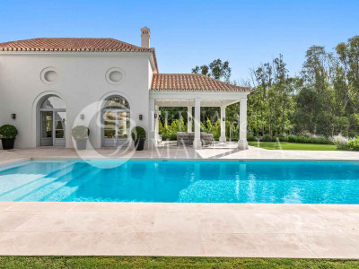 Villa in Nueva Andalucia